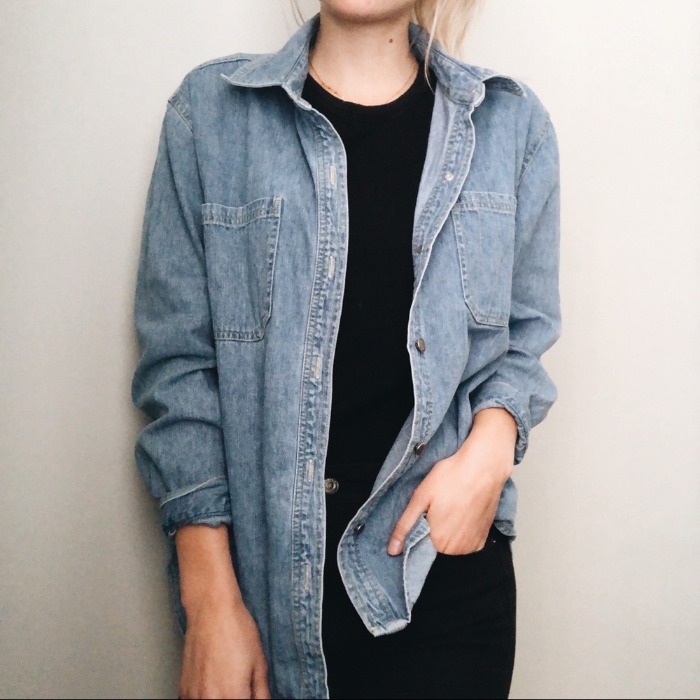 ✨SALE ✨Vintage Jean Button Up